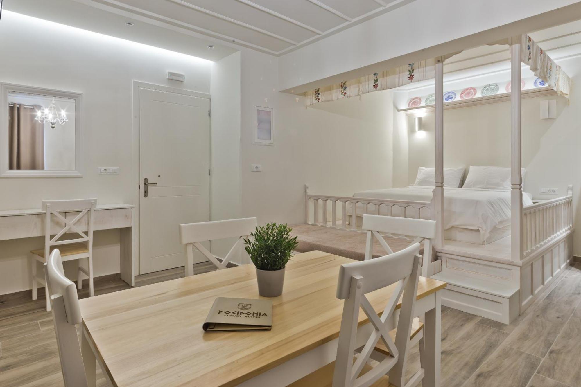 Posidonia Luxury Suites Karpathos Extérieur photo
