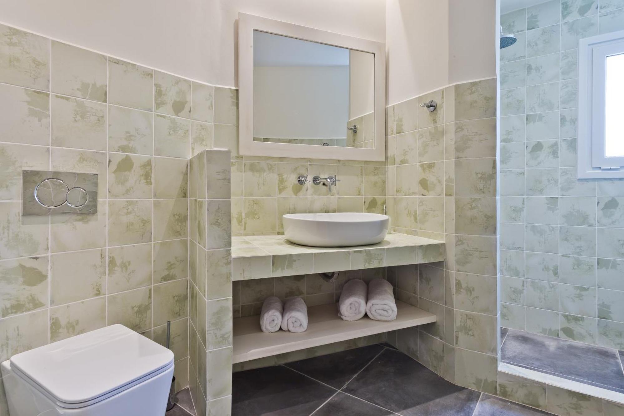 Posidonia Luxury Suites Karpathos Extérieur photo