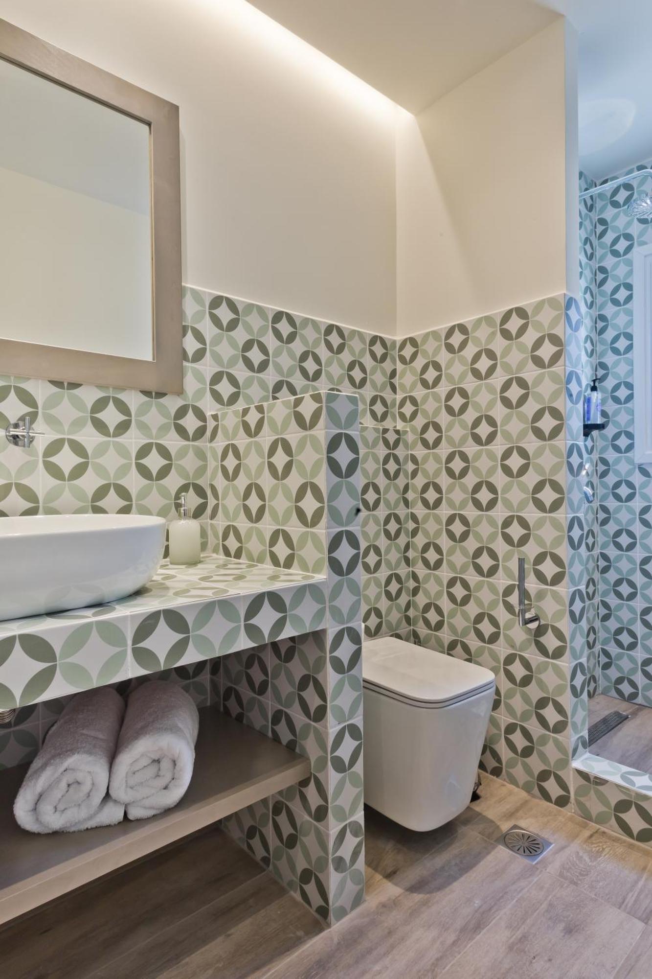 Posidonia Luxury Suites Karpathos Extérieur photo